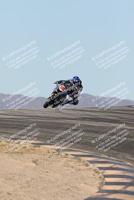 media/Dec-07-2025-CVMA (Sun) [[3e7d2de5dc]]/Race 7-Formula Lightweight Twins Shootout/